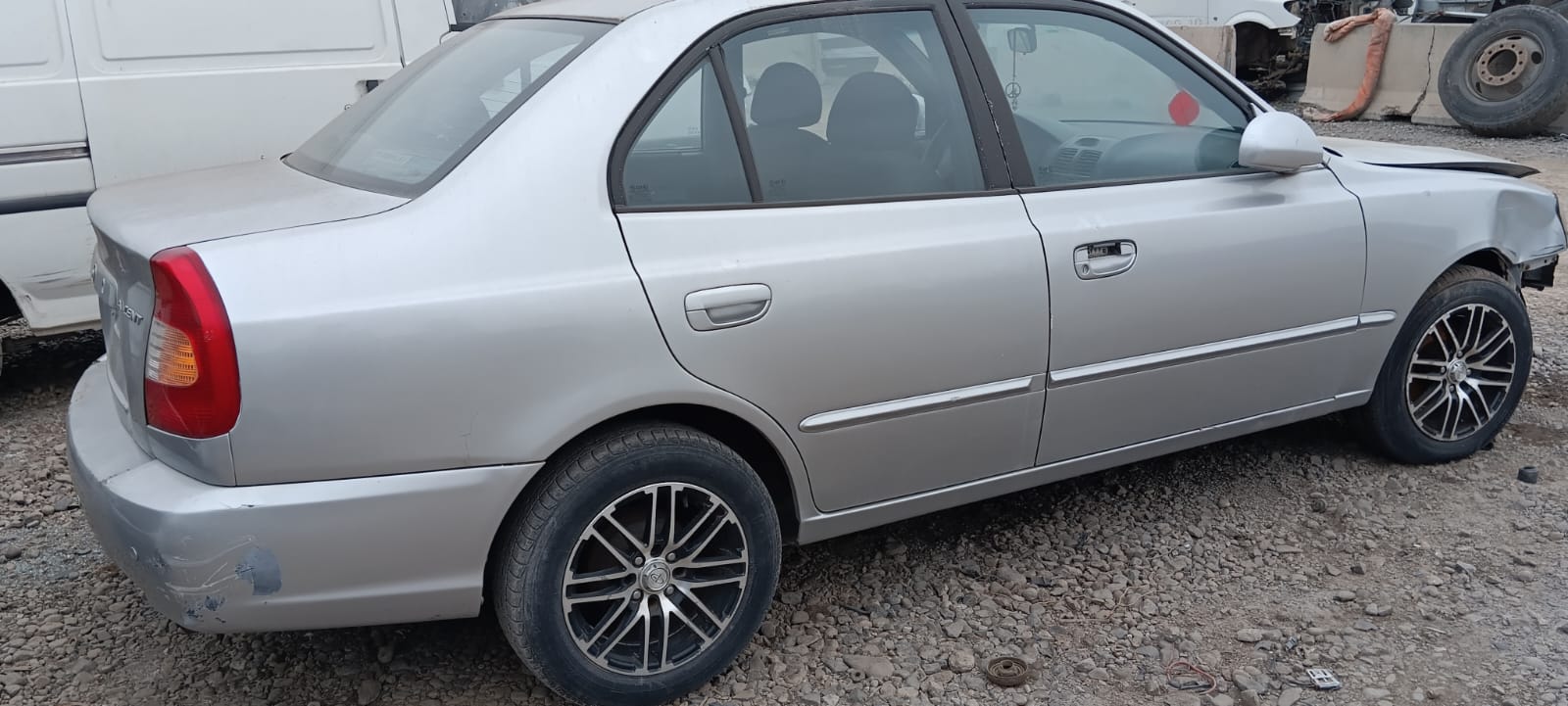  Hyundai ACCENT 2000    EN DESARME